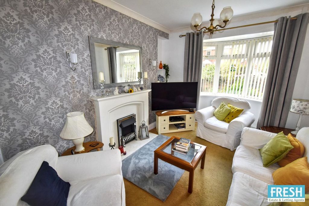 Property photo 3 of 34