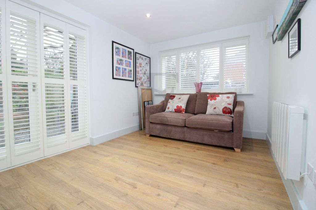 Additional image 9 of 4 bed semi-detached house for saleElm Tree Court, Stoneygate LE2