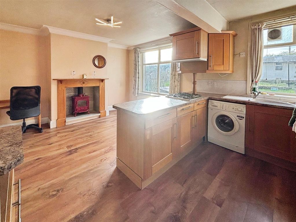 Property photo 3 of 16 Kitchen/Diner