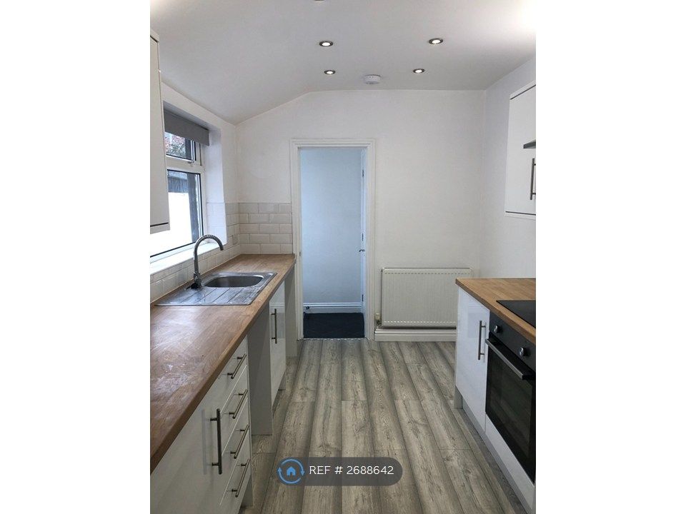 Property photo 1 of 13 Kitchen