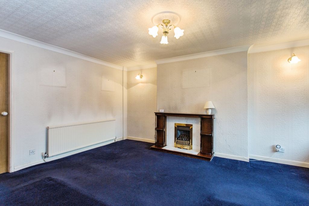 Property photo 3 of 13 Pbox-Img.Jpg