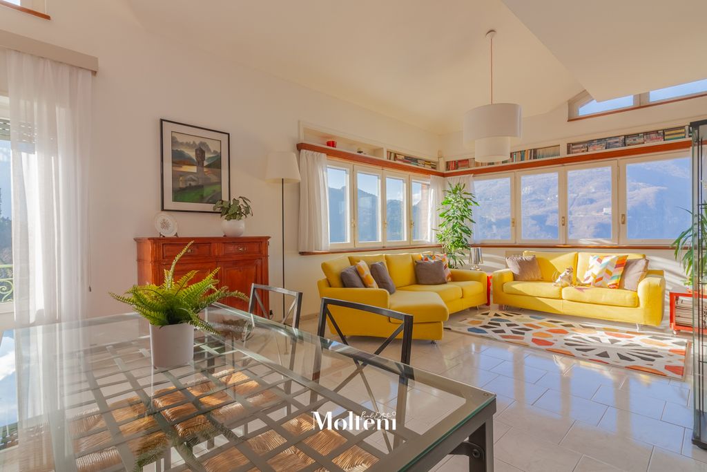 Property photo 3 of 44