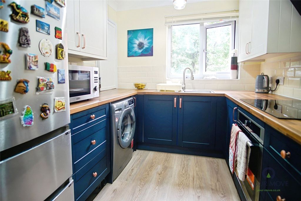 Property photo 3 of 15 Picture No. 13