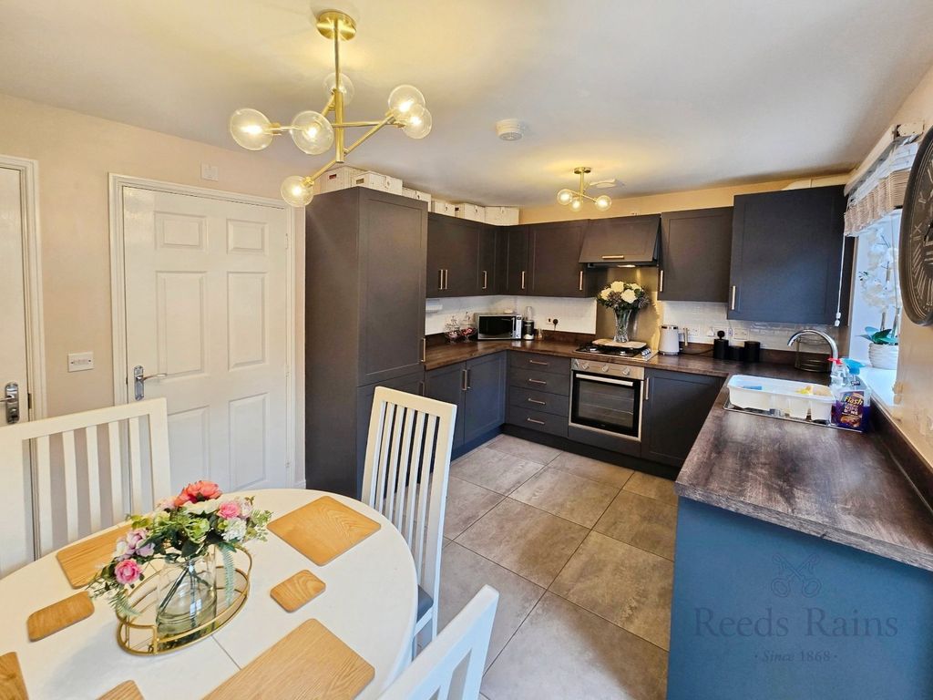 Property photo 2 of 16 Picture No. 05