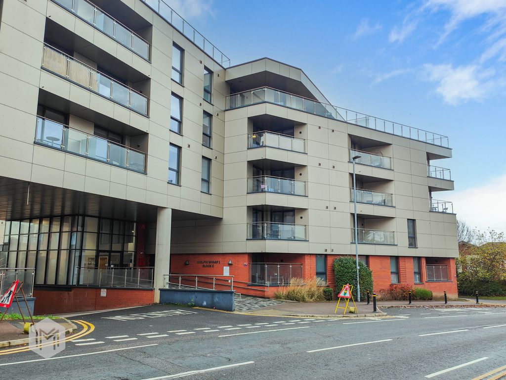 Property photo 1 of 17 Picture No. 02