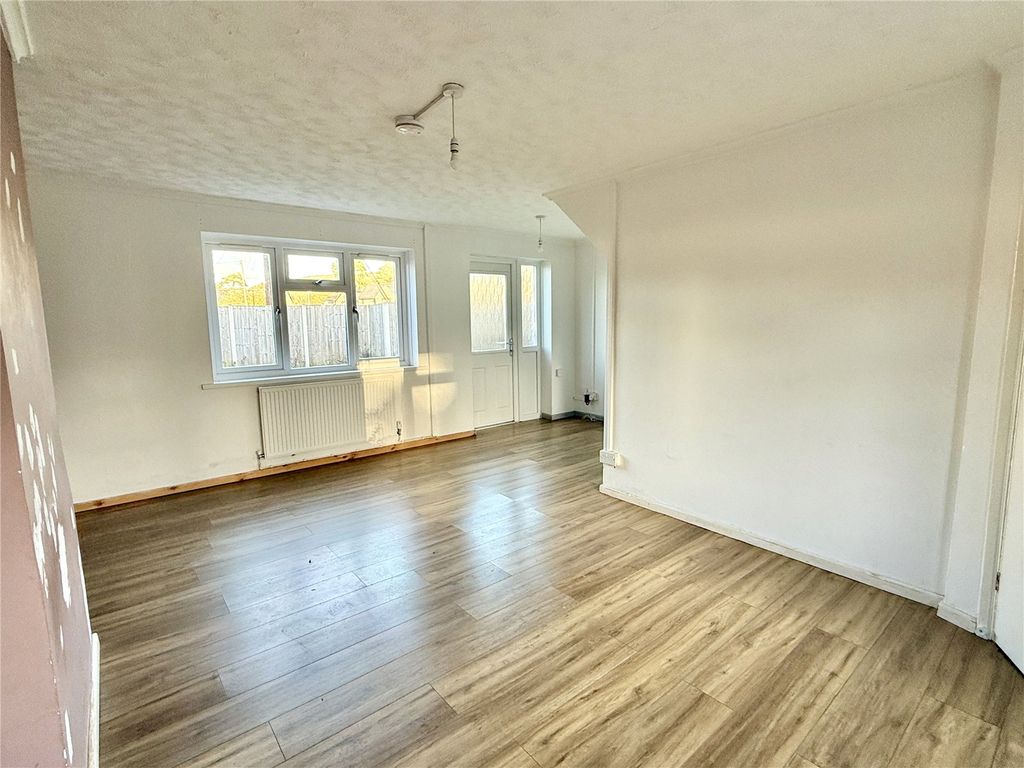 Property photo 3 of 11 Picture No. 08