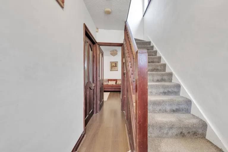 Property photo 3 of 10 Gallery