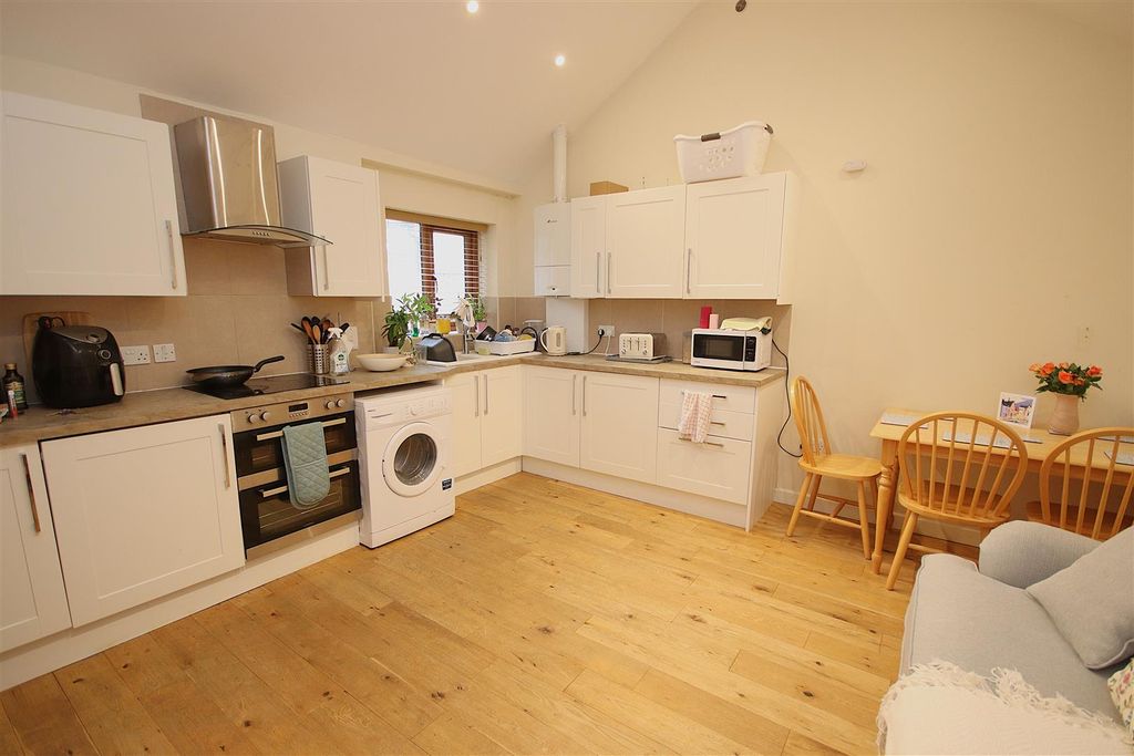 Property photo 3 of 6 Img_7618.Jpg