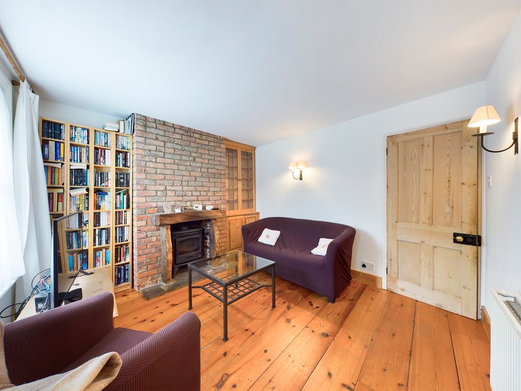 Property photo 2 of 8