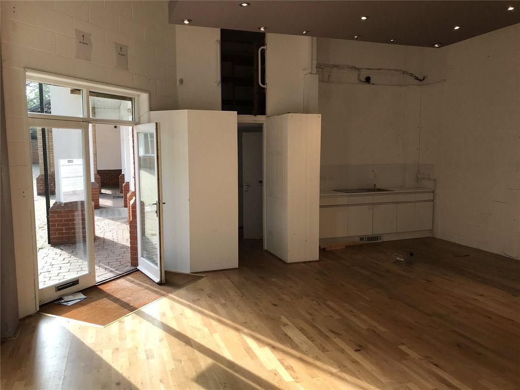 Property photo 3 of 5 Picture No. 03