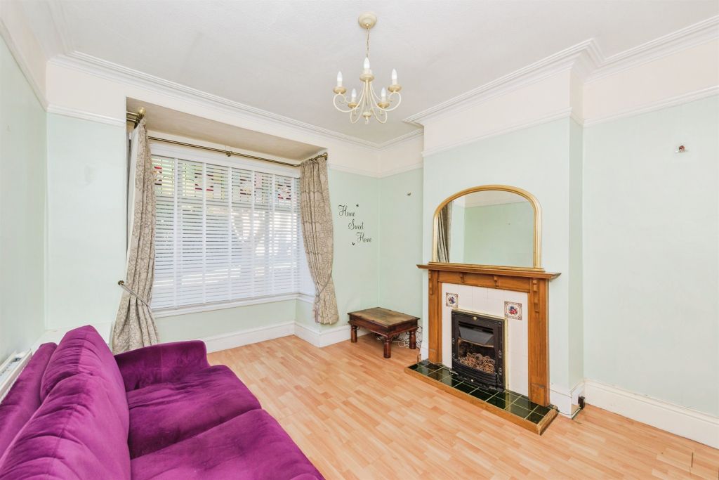 Property photo 2 of 17