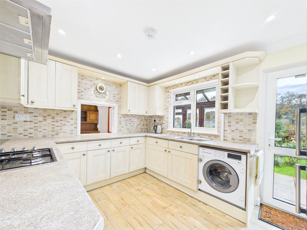 Property photo 3 of 19 Picture No. 11