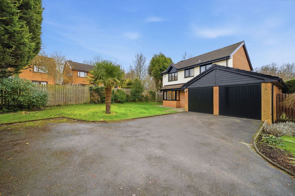 Property photo 1 of 50