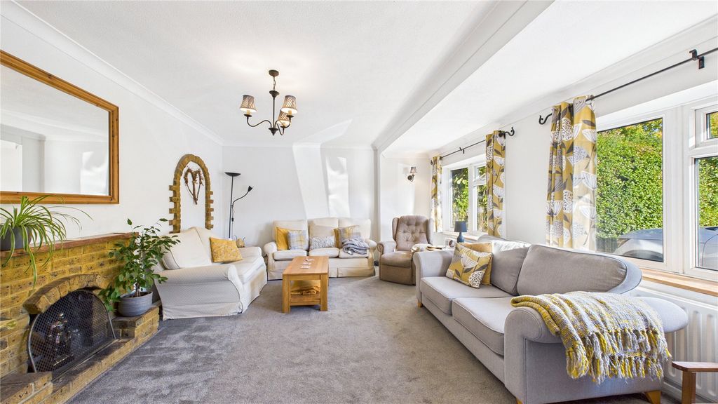 Property photo 3 of 20 Picture 3