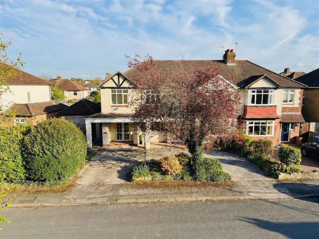 Property photo 1 of 29 Main Photo