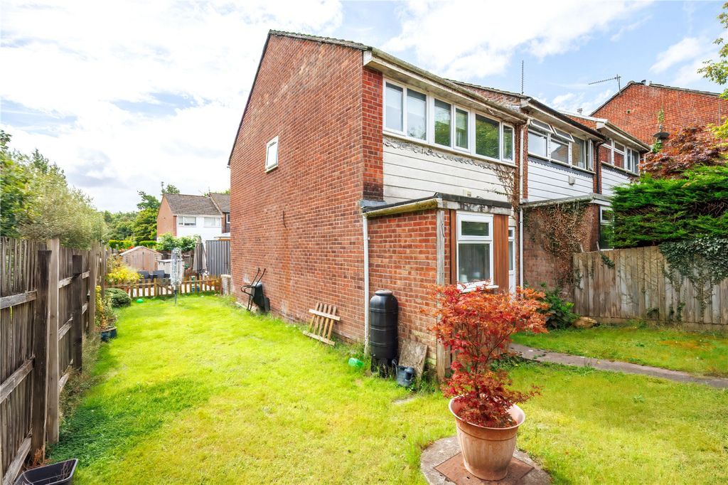 Property photo 2 of 24 Picture No. 05