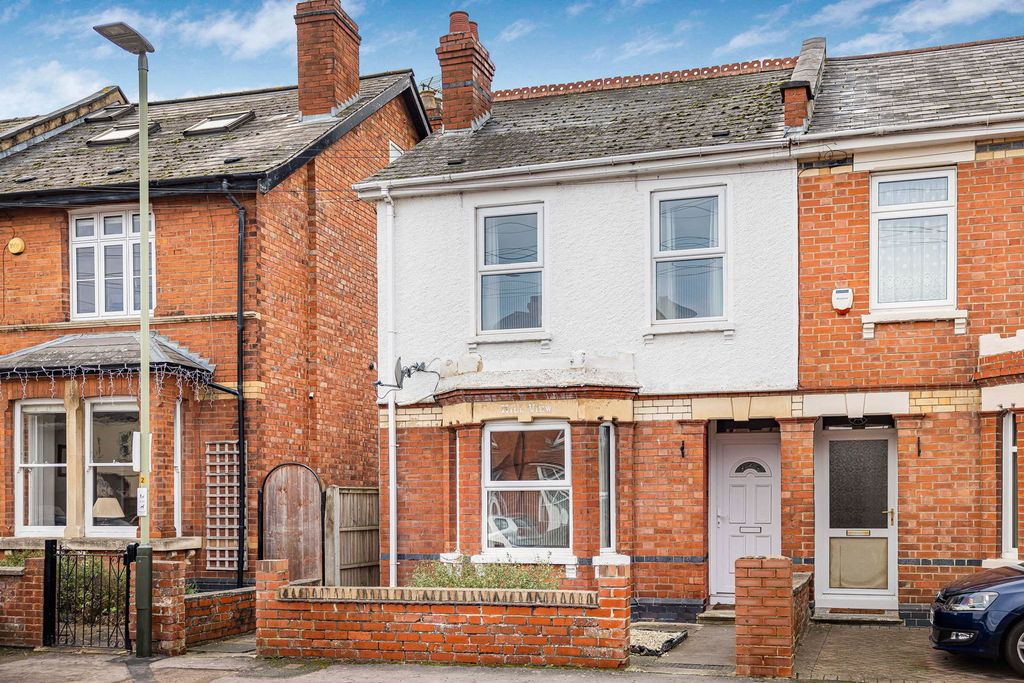 Property photo 1 of 17