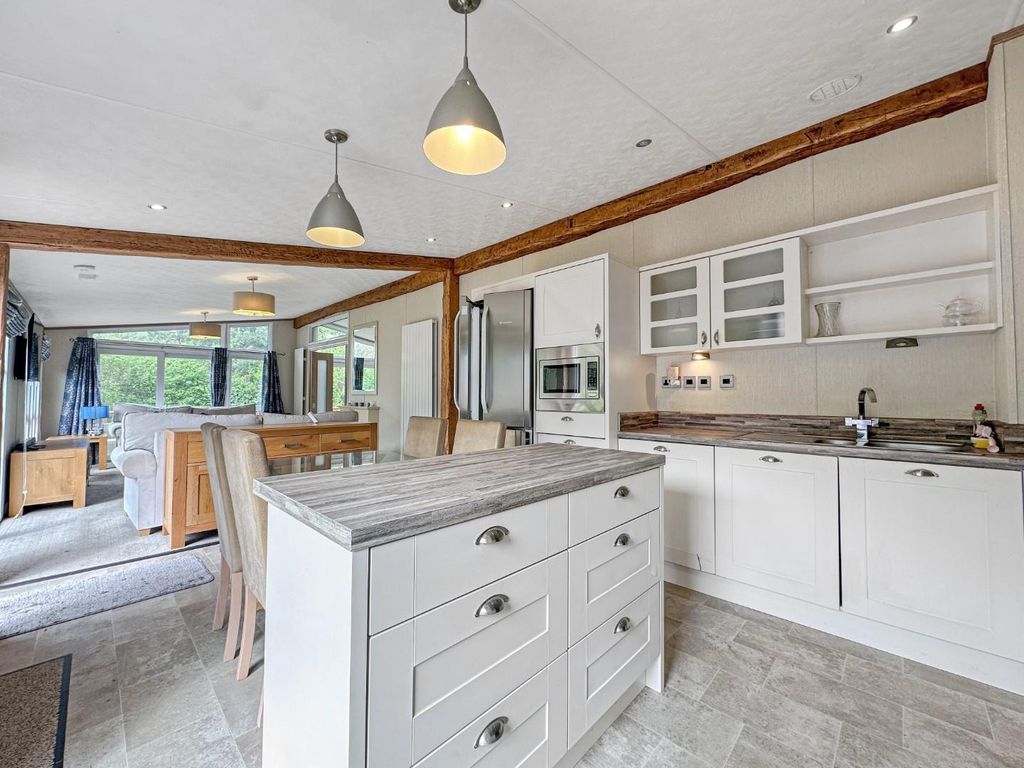 Property photo 3 of 14 4073795618693Bbb505399d5E15Ff914c17594E3.Jpg