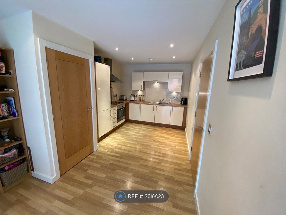 Property photo 2 of 8
