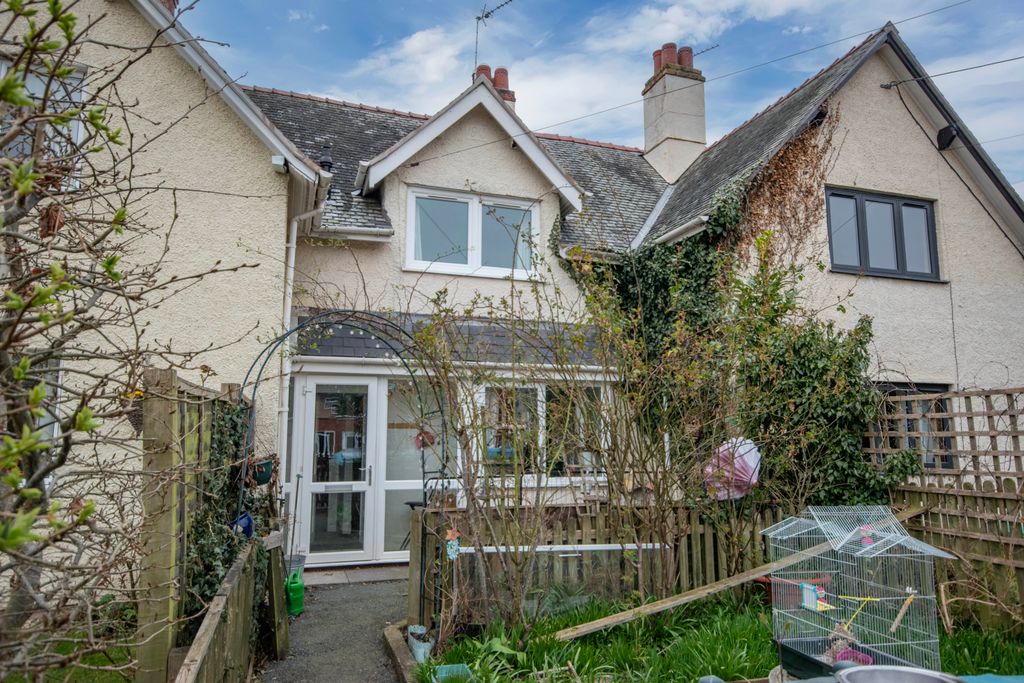 Property photo 1 of 15