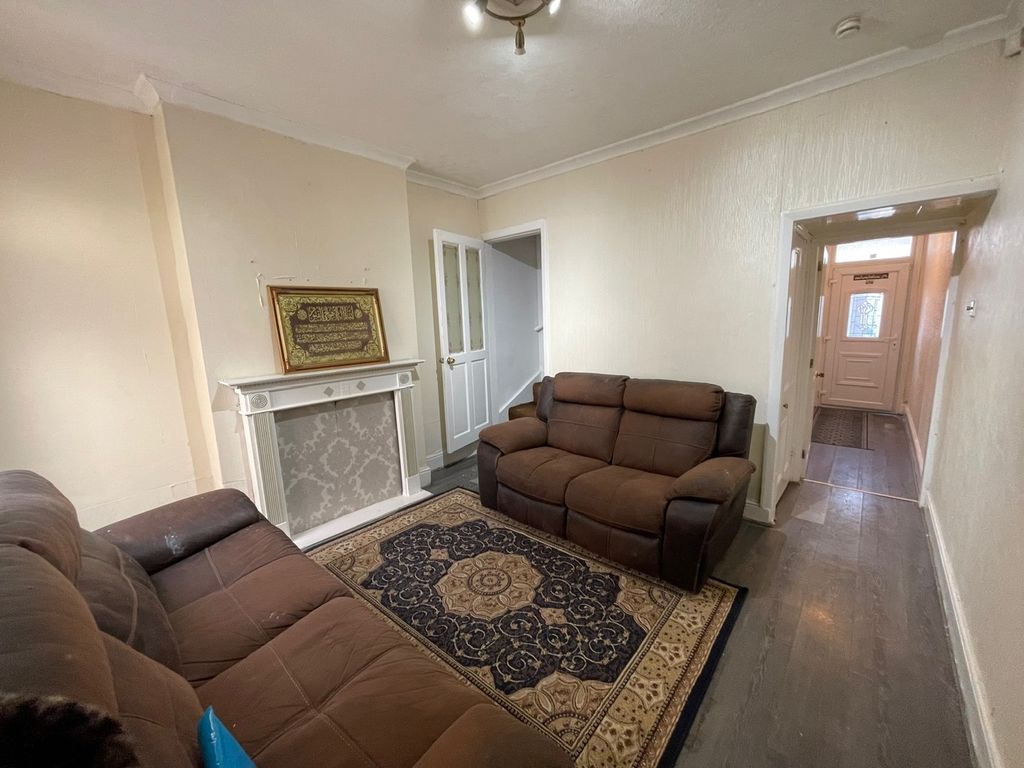 Property photo 2 of 22