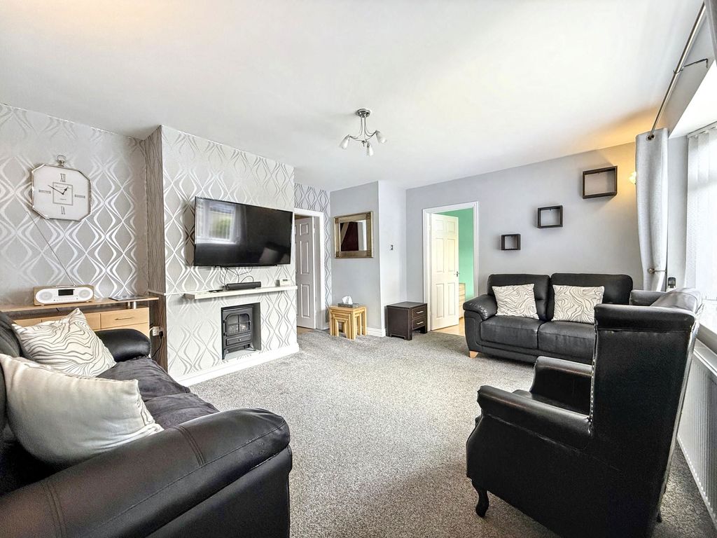 Property photo 3 of 22