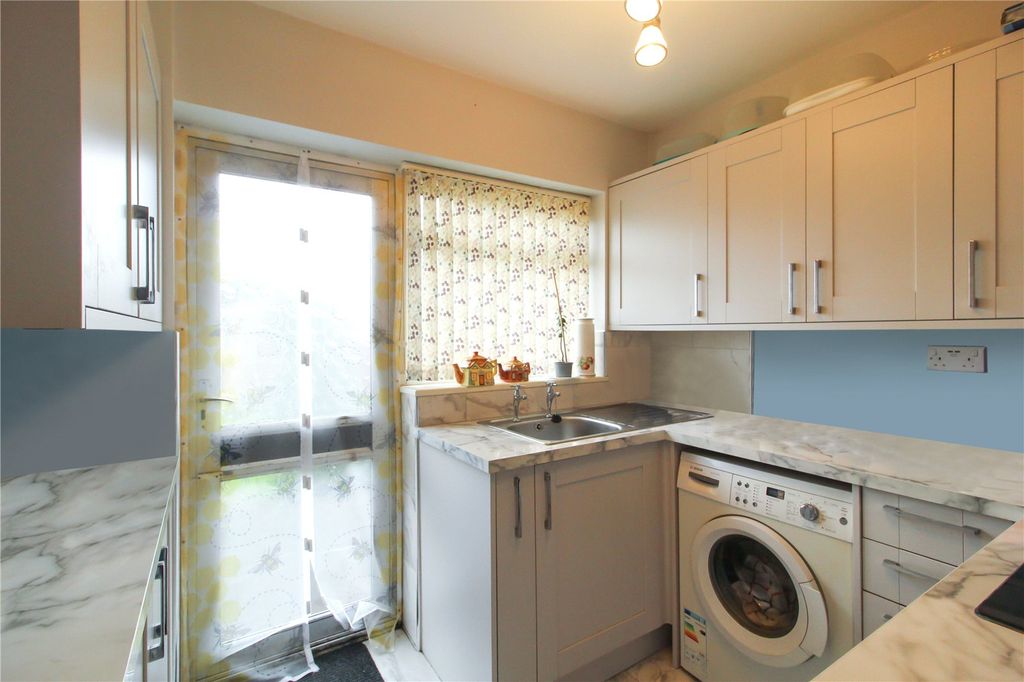 Property photo 3 of 13 Picture No. 04