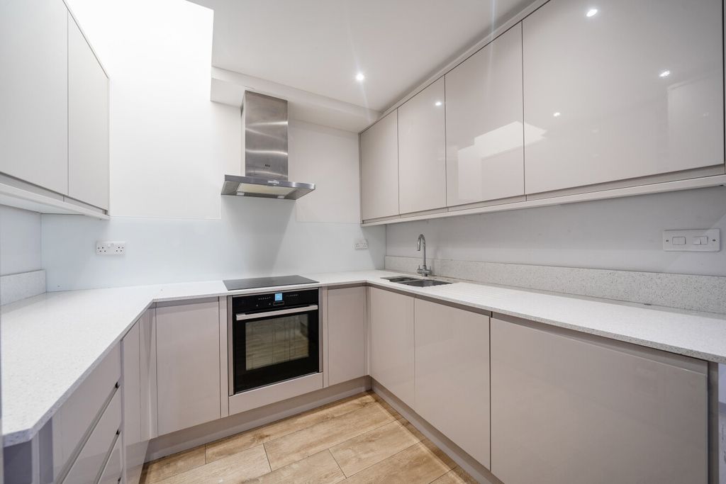 Property photo 2 of 12 1431220-15-69Bbce...