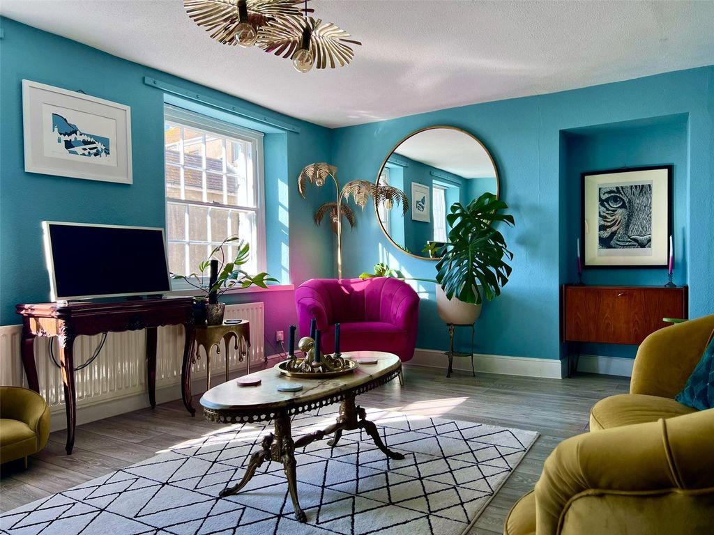 Additional image 9 of 5 bed terraced house for saleFortuneswell, Portland, Dorset DT5