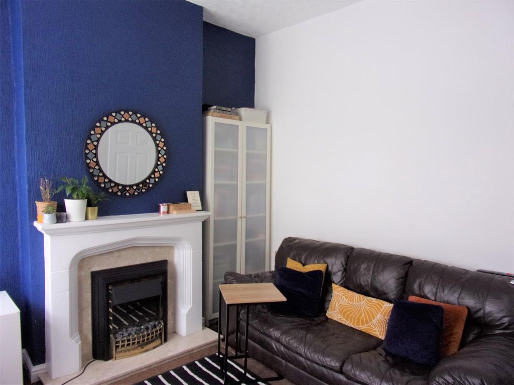 Property photo 3 of 12 3.Jpg