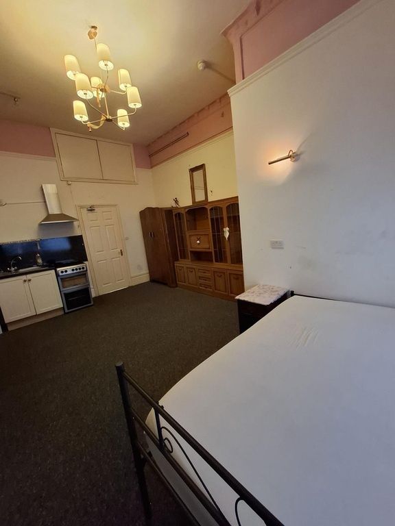 Property photo 2 of 4 Spacious Studio Room With Ample Storage Space...