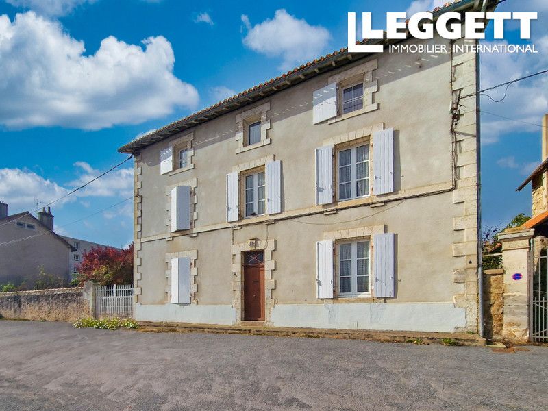 Property photo 1 of 10