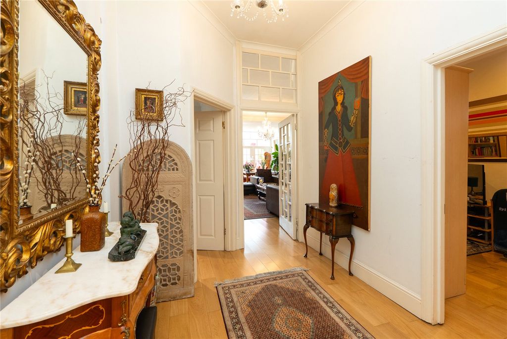 Property photo 2 of 26 Picture No. 05