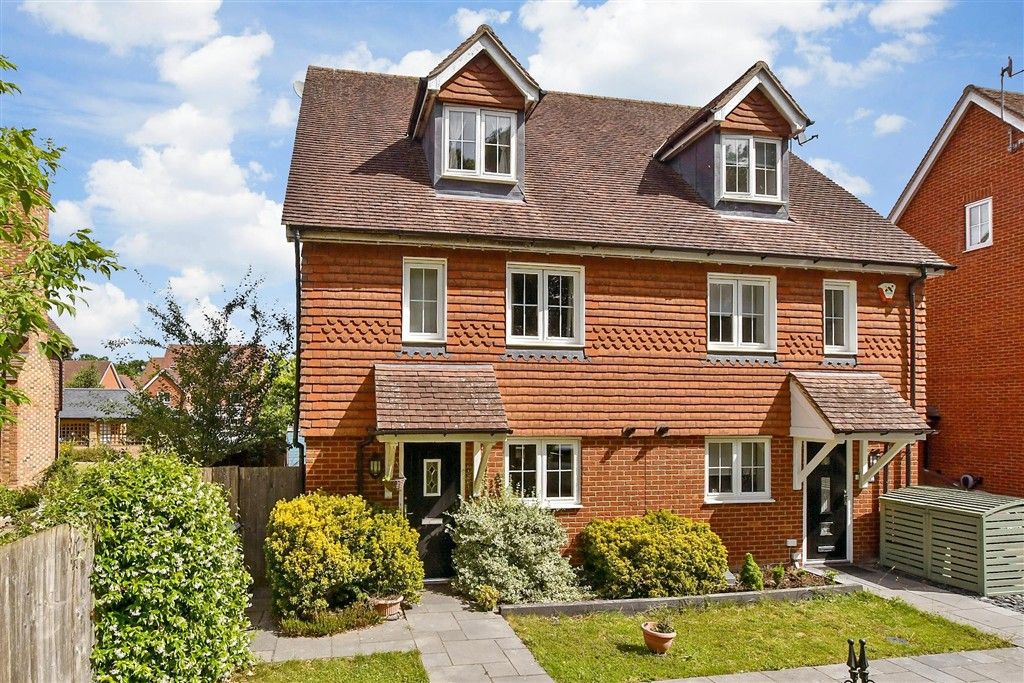 Property photo 1 of 16 External (Web)