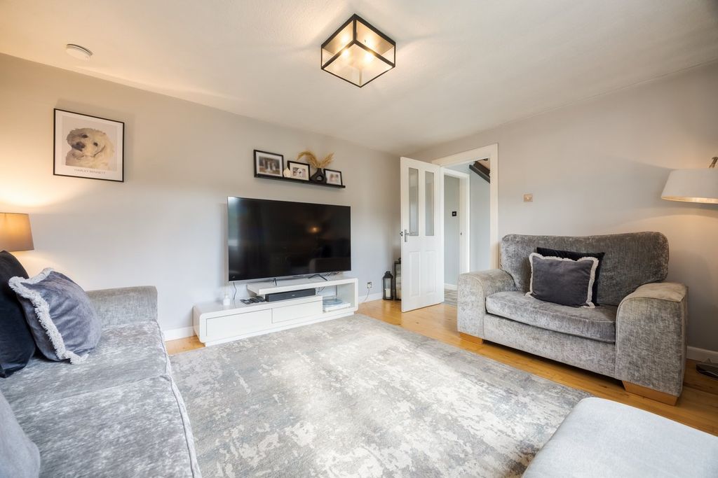 Property photo 3 of 26