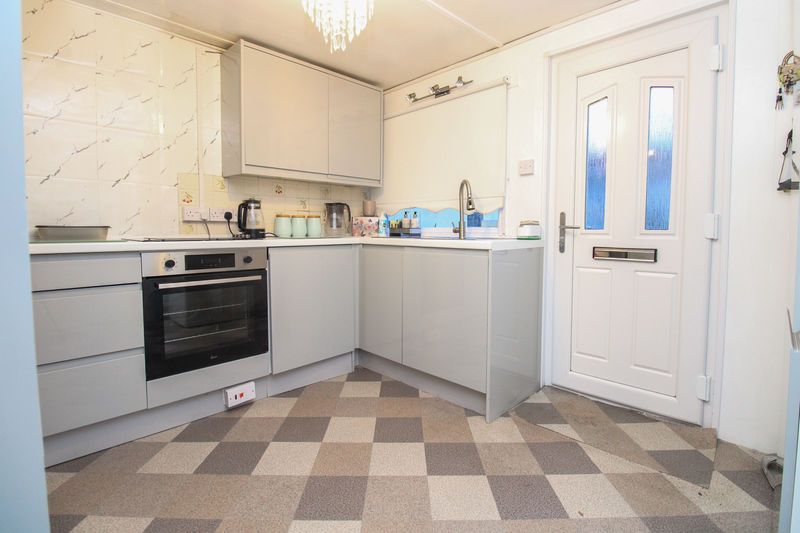 Property photo 3 of 12 Kitchen