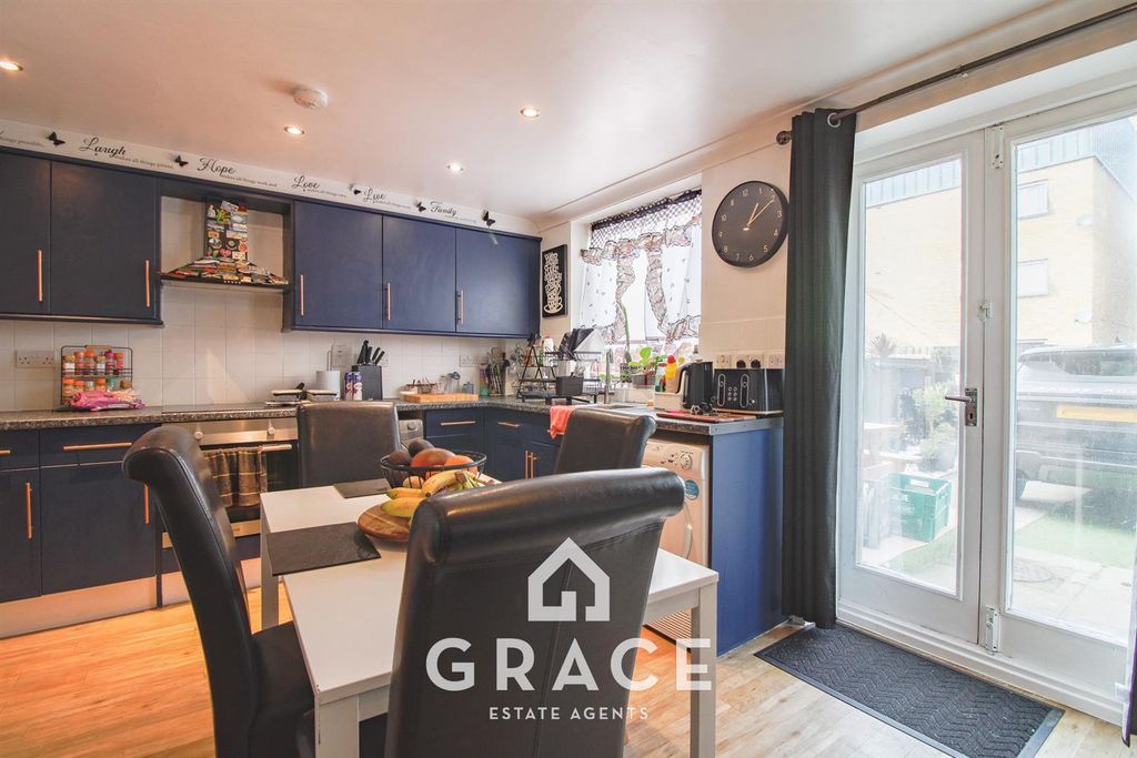 Property photo 2 of 16 Untitled_Hdr-4.Jpg