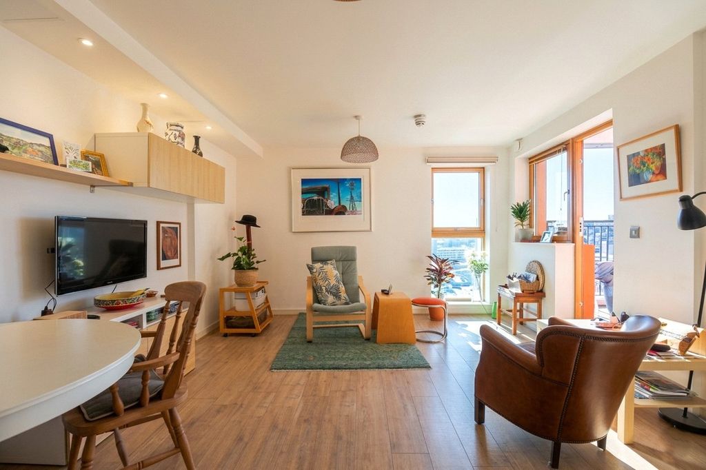 Property photo 3 of 12 Picture No. 09