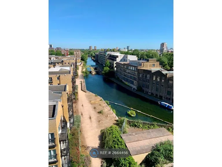 Property photo 2 of 12