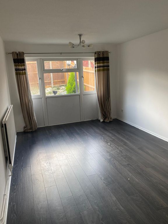 Property photo 1 of 19 3-Bedroom Terraced House To Rent Â€“ Starling Place, Boundary Way, Wd25 Â€“ Â£2,000 Pcm