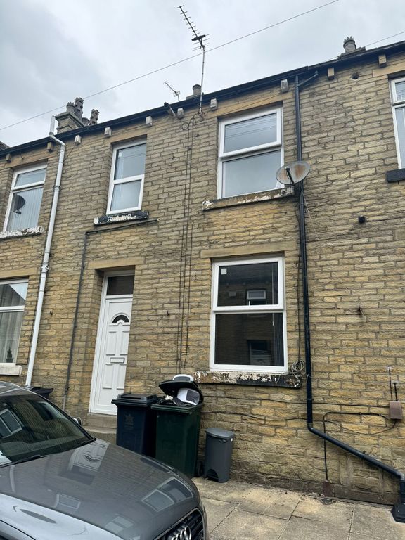 Property photo 1 of 3