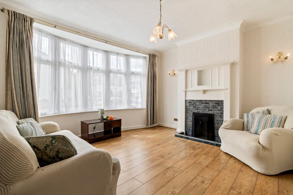 Property photo 1 of 22