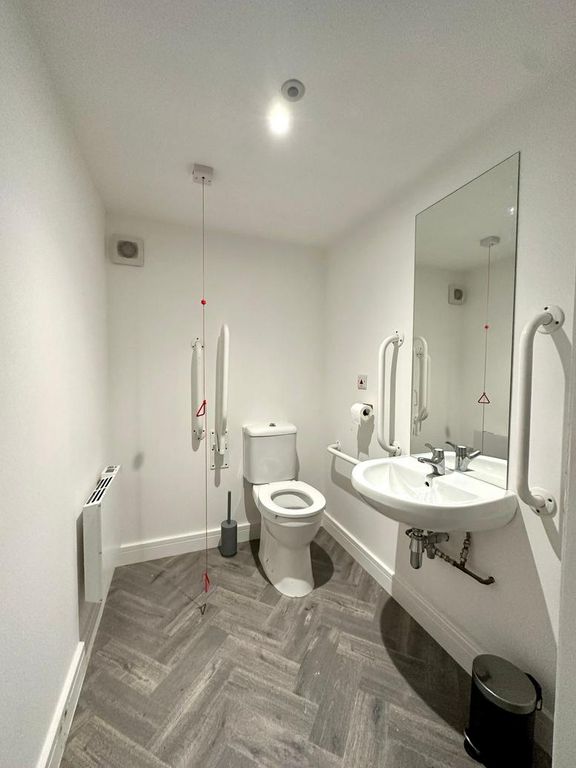 Property photo 3 of 4
