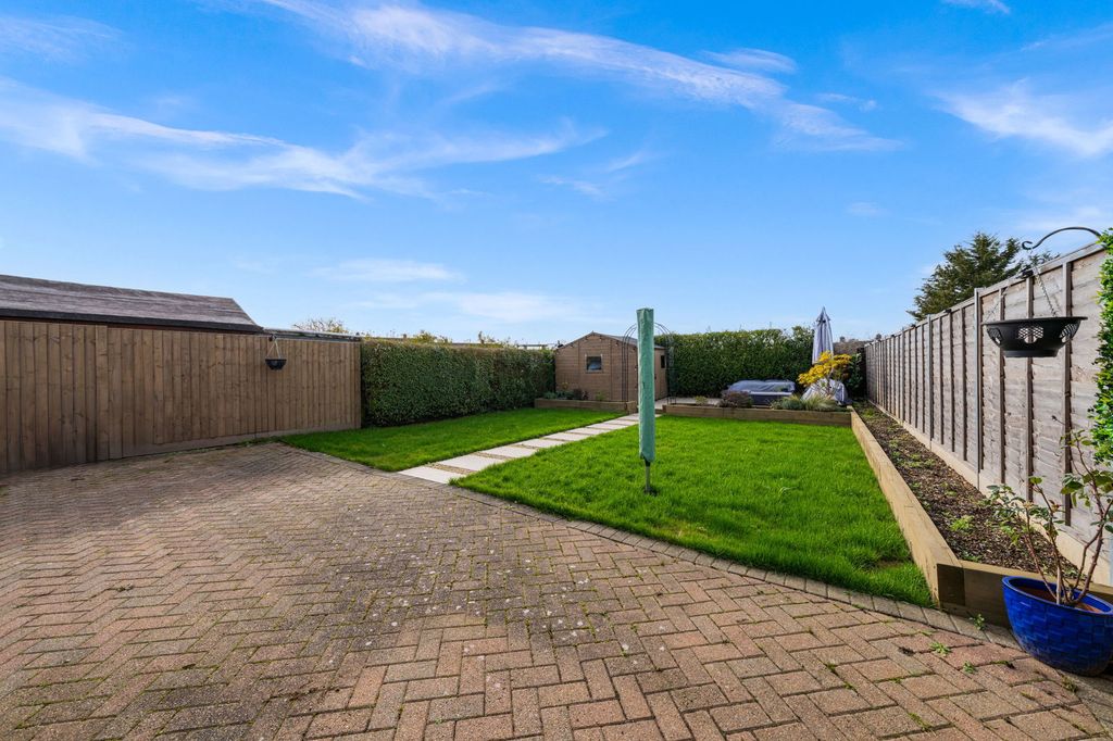 Property photo 3 of 22