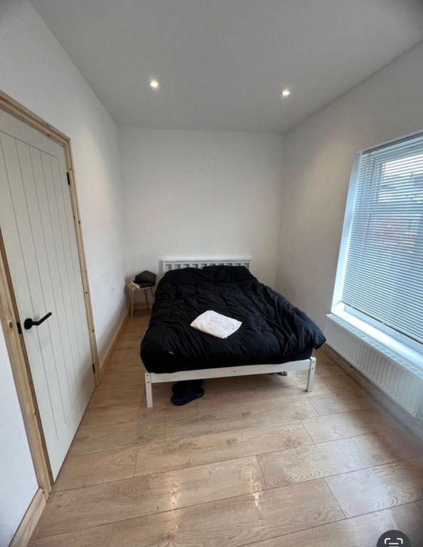 Property photo 1 of 3