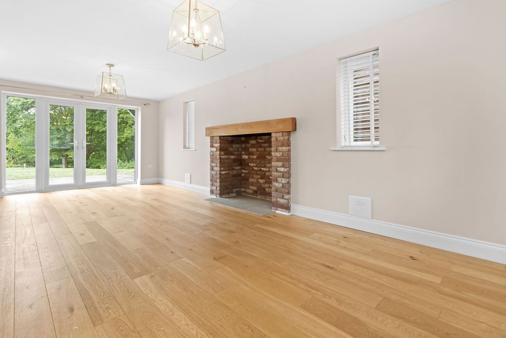 Property photo 3 of 41