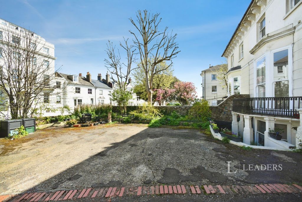 Property photo 2 of 12 Pbox-Img.Jpg