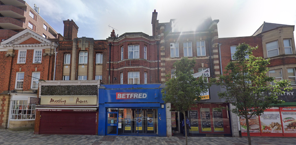 Property photo 1 of 12