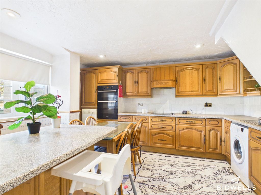 Property photo 2 of 11 Picture No. 01