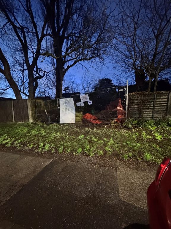 Property photo 1 of 2